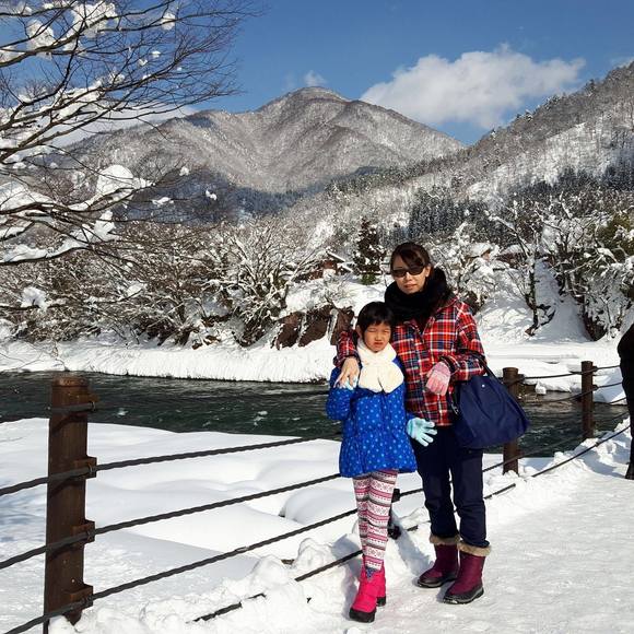 Meet your Posher, Vicky - Picture 1 of 1